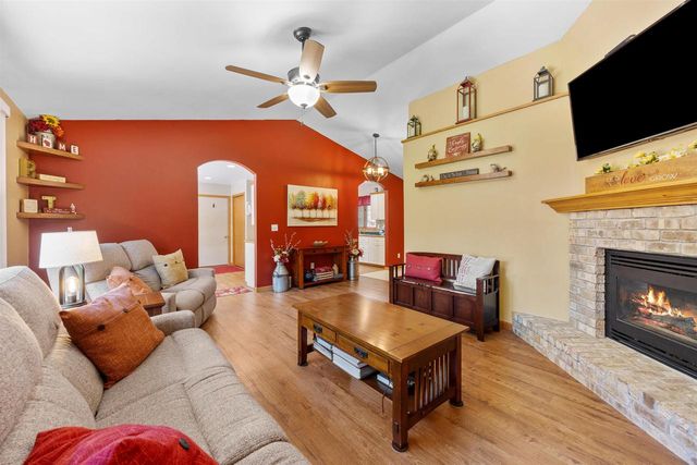 6010 TIMBER WOLFE COURT, Wisconsin Rapids, WI 54494