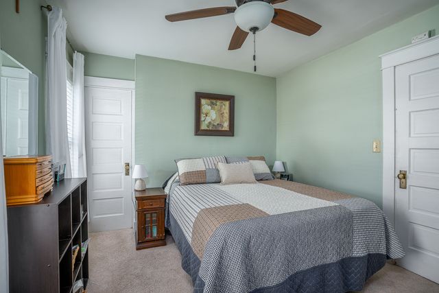 637 E Columbia Avenue, Davenport, IA 52803