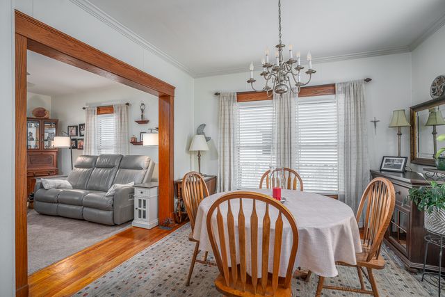 637 E Columbia Avenue, Davenport, IA 52803