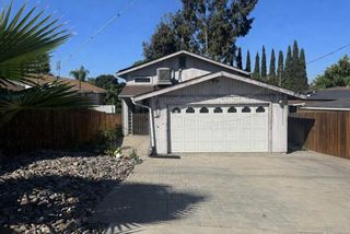 618 Felicita Avenue, Spring Valley, CA 91977