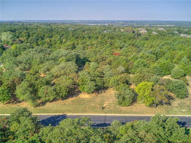 8050 Bald Eagle Road, Edmond, OK 73049