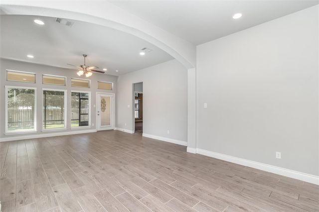 237 N Carson Cub Court, Montgomery, TX 77316