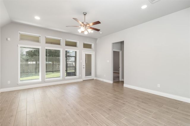 237 N Carson Cub Court, Montgomery, TX 77316