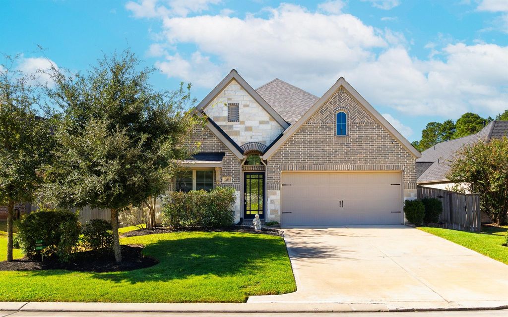 237 N Carson Cub Court, Montgomery, TX 77316