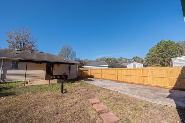 302 Dunmurry Place, Warner Robins, GA 31093