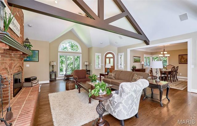 3 Forest Hills Drive, Washington, MO 63090