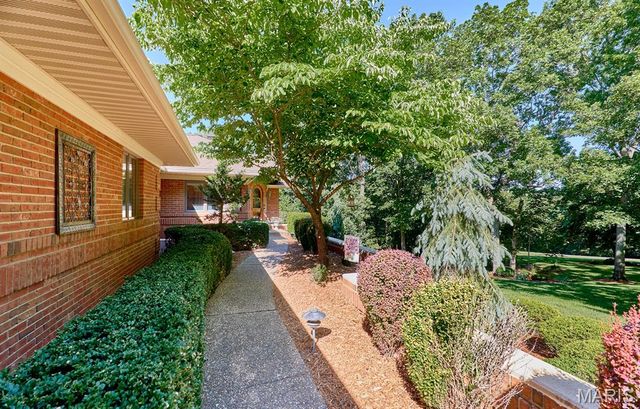 3 Forest Hills Drive, Washington, MO 63090