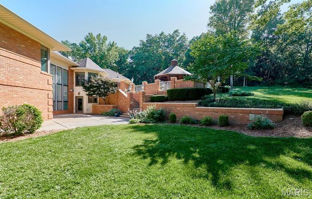 3 Forest Hills Drive, Washington, MO 63090