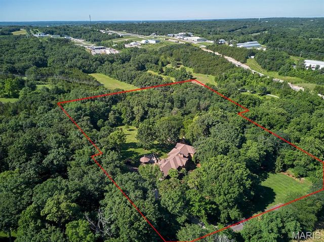 3 Forest Hills Drive, Washington, MO 63090