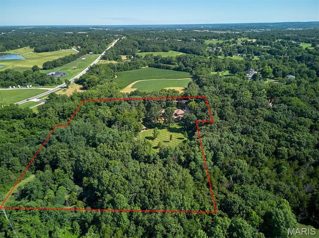 3 Forest Hills Drive, Washington, MO 63090