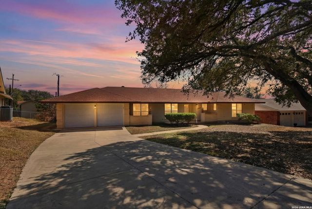 8702 Dudley, San Antonio, TX 78230