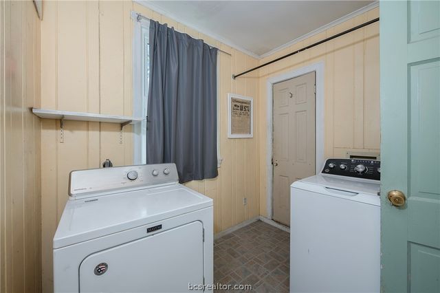 301 Elm Ave, Bryan, TX 77801