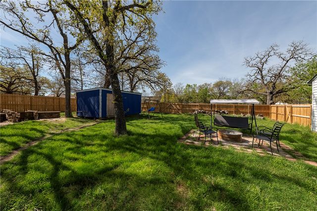 301 Elm Ave, Bryan, TX 77801