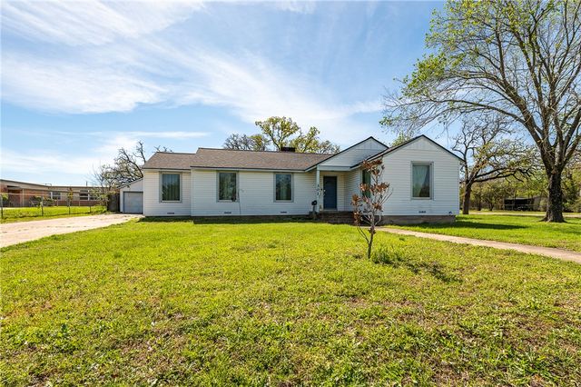 301 Elm Ave, Bryan, TX 77801