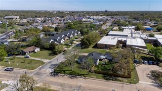 301 Elm Ave, Bryan, TX 77801