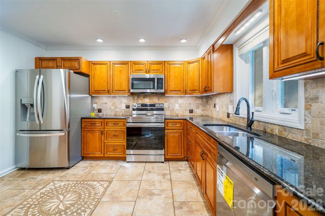 12 Pebble Creek Drive, Asheville, NC 28803