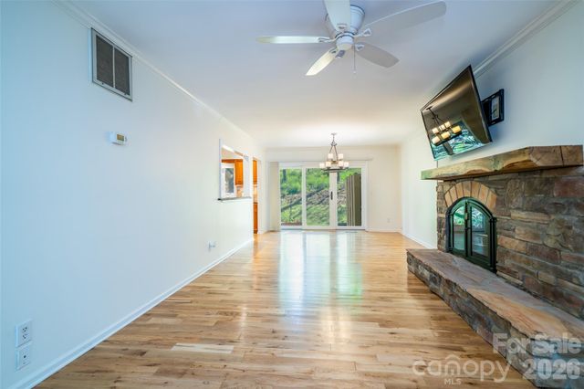 12 Pebble Creek Drive, Asheville, NC 28803