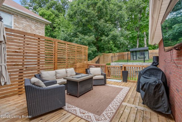 4003 Landherr Dr, Louisville, KY 40299