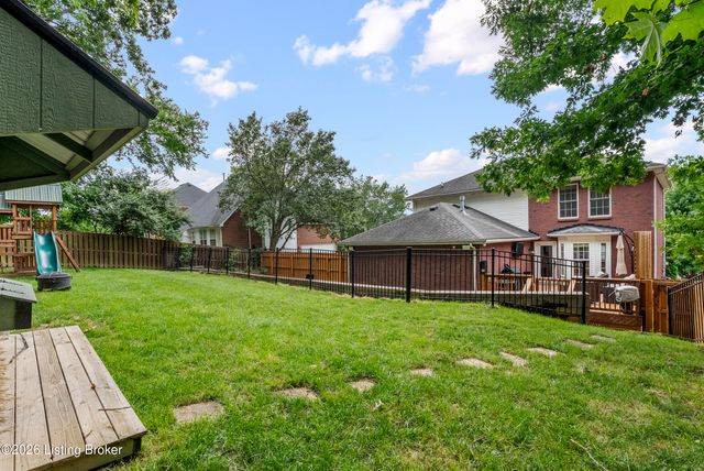 4003 Landherr Dr, Louisville, KY 40299
