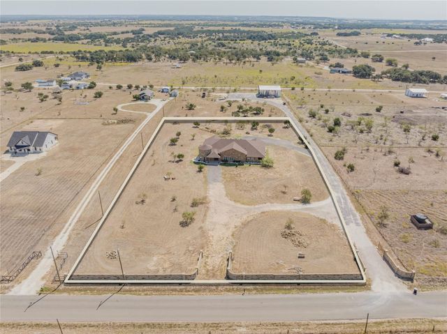 2833 CR 219, Florence, TX 76527