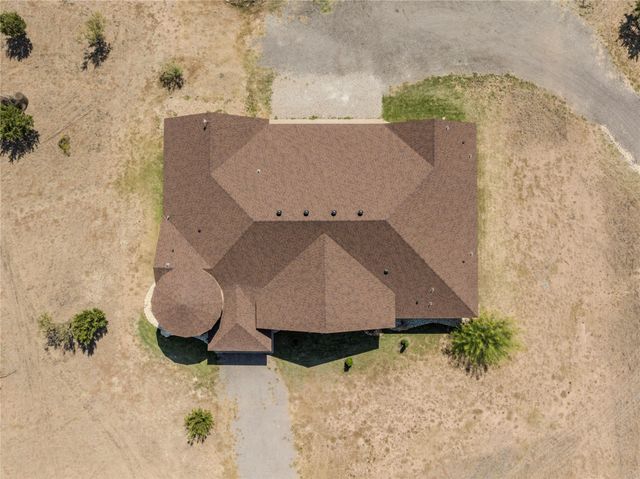 2833 CR 219, Florence, TX 76527