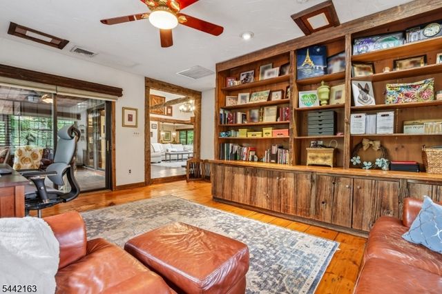 765 Pines Lake Dr, Wayne Twp., NJ 07470