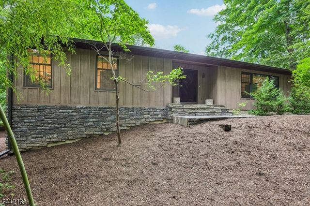 765 Pines Lake Dr, Wayne Twp., NJ 07470