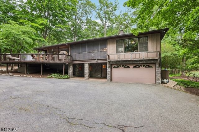 765 Pines Lake Dr, Wayne Twp., NJ 07470