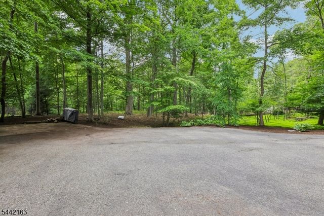 765 Pines Lake Dr, Wayne Twp., NJ 07470