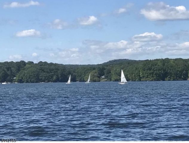 765 Pines Lake Dr, Wayne Twp., NJ 07470