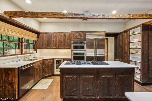 765 Pines Lake Dr, Wayne Twp., NJ 07470