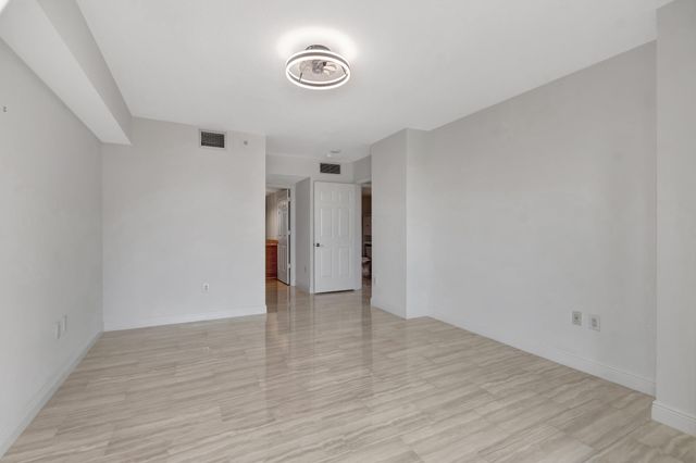 610 CLEMATIS Street 524, West Palm Beach, FL 33401