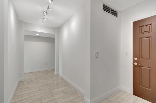 610 CLEMATIS Street 524, West Palm Beach, FL 33401