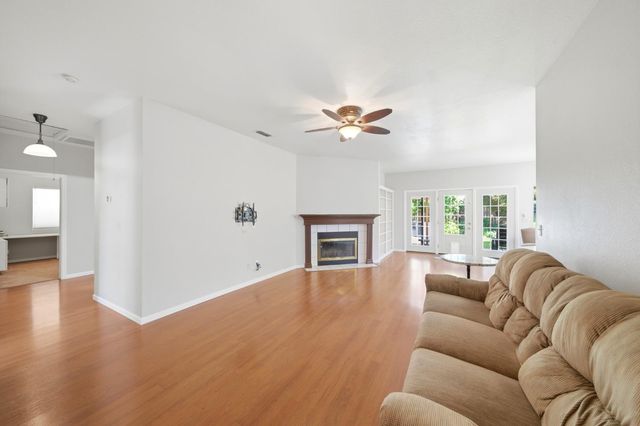 1122 Yolanda Dr, Yuba City, CA 95993