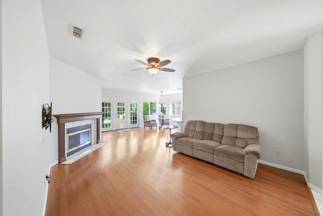 1122 Yolanda Dr, Yuba City, CA 95993