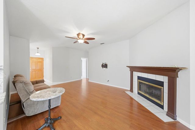 1122 Yolanda Dr, Yuba City, CA 95993