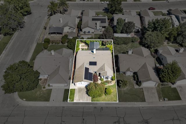 1122 Yolanda Dr, Yuba City, CA 95993