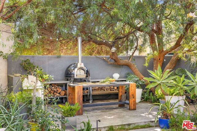 2255 Wellesley Avenue, Los Angeles, CA 90064