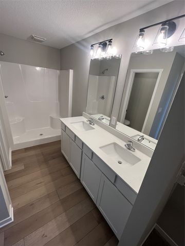 607 W Wright Road, Norwalk, IA 50211