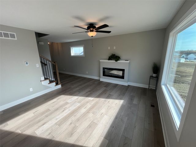 607 W Wright Road, Norwalk, IA 50211
