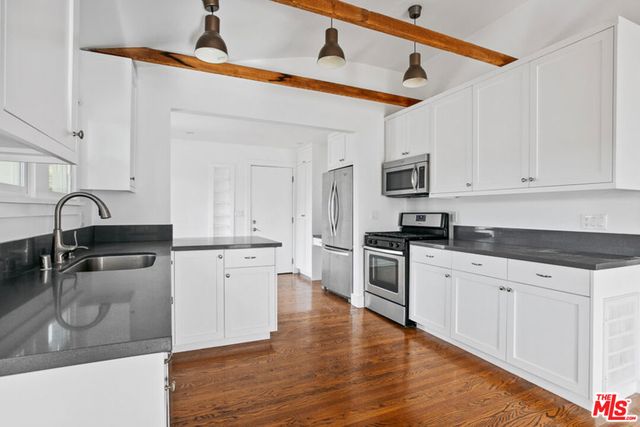 6217 Poppy Peak Drive, Los Angeles, CA 90042