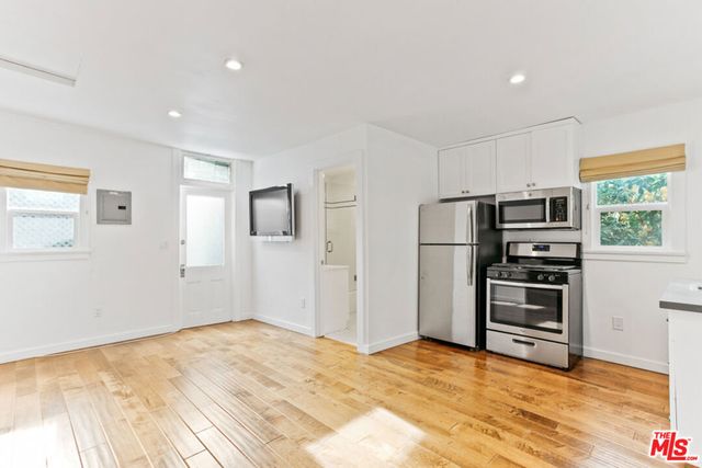 6217 Poppy Peak Drive, Los Angeles, CA 90042