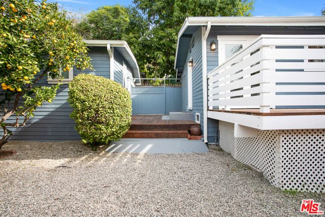 6217 Poppy Peak Drive, Los Angeles, CA 90042