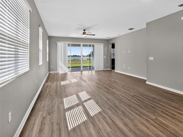 992 GRIFFON AVENUE, Lake Alfred, FL 33850