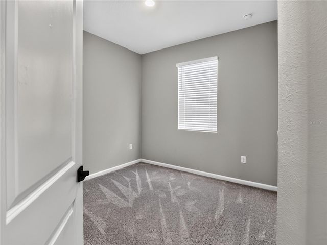 992 GRIFFON AVENUE, Lake Alfred, FL 33850