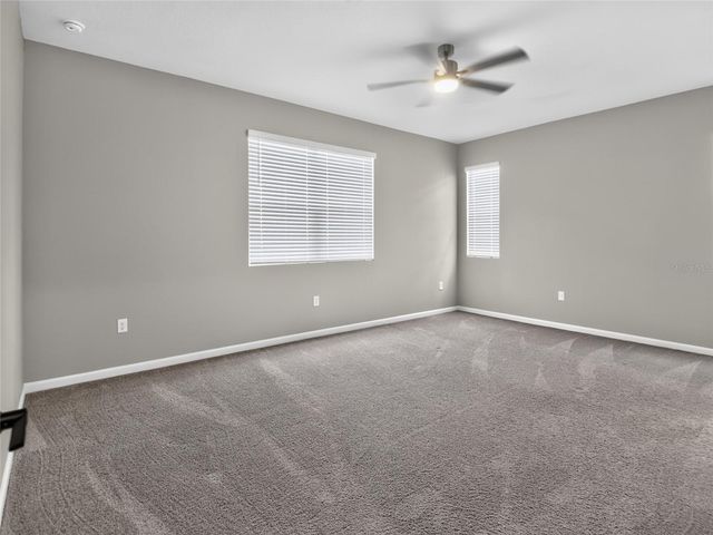 992 GRIFFON AVENUE, Lake Alfred, FL 33850