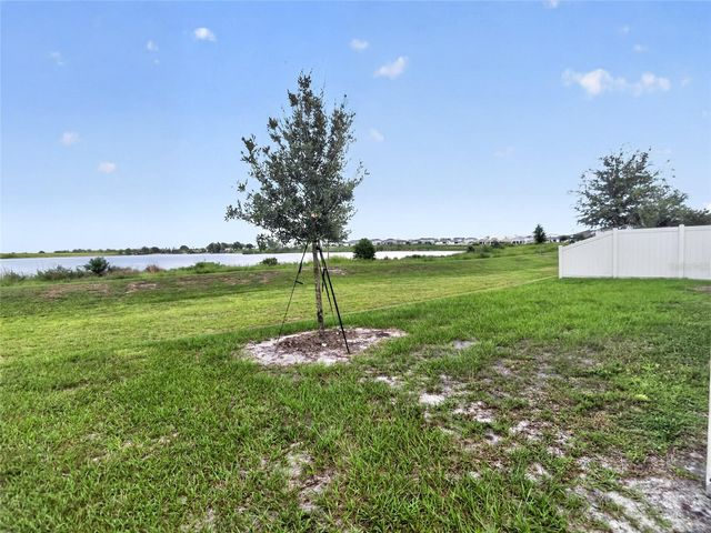 992 GRIFFON AVENUE, Lake Alfred, FL 33850