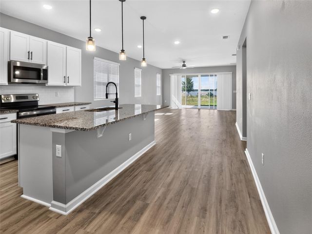 992 GRIFFON AVENUE, Lake Alfred, FL 33850