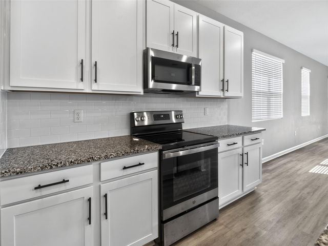 992 GRIFFON AVENUE, Lake Alfred, FL 33850