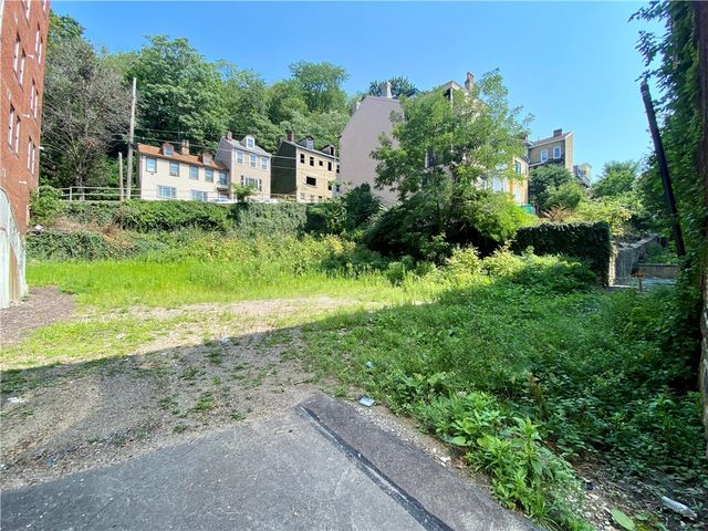 812 Concord St, Central North Side, PA 15212